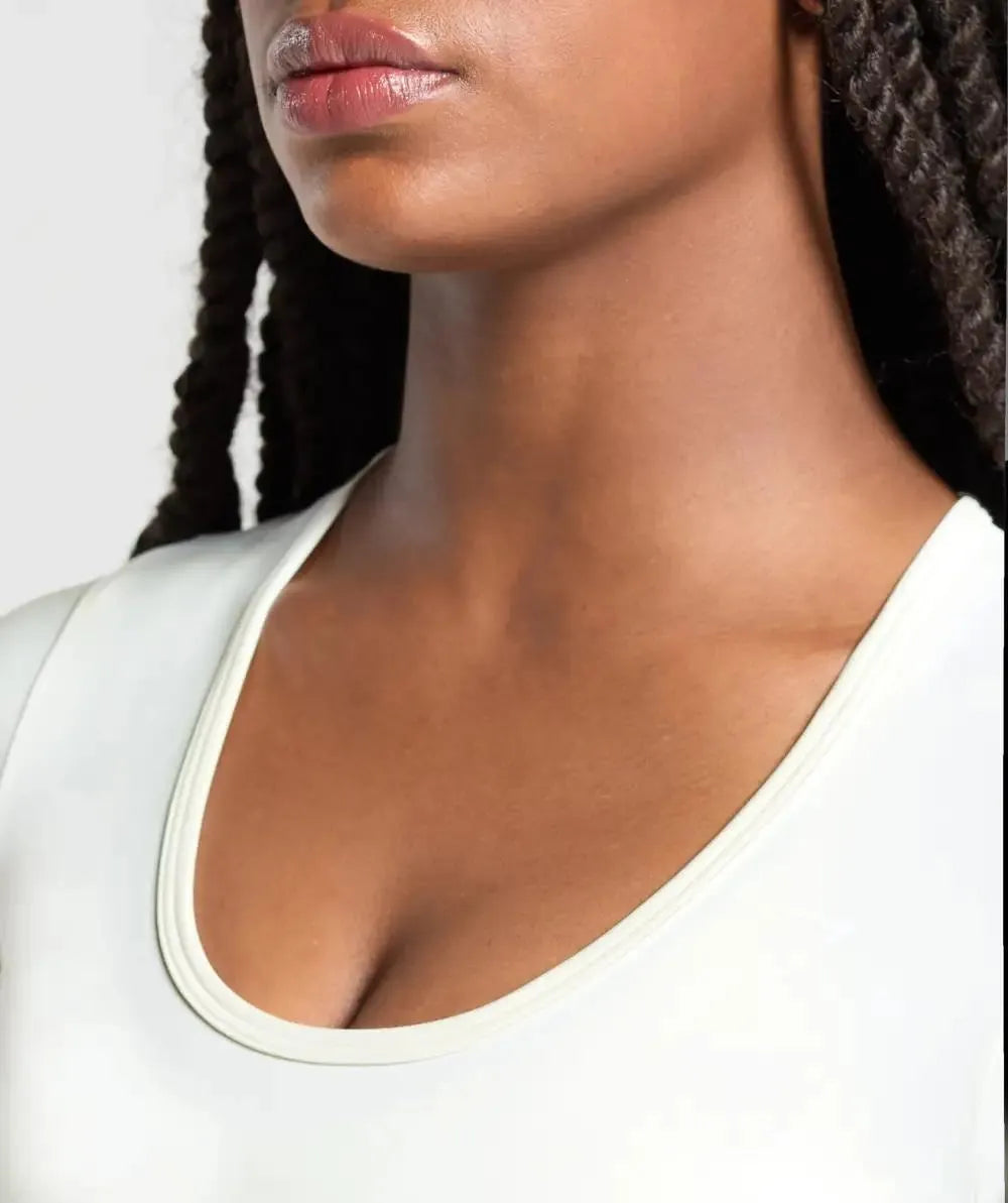 Everyday Seamless Tight Fit Crew Neck Tee
