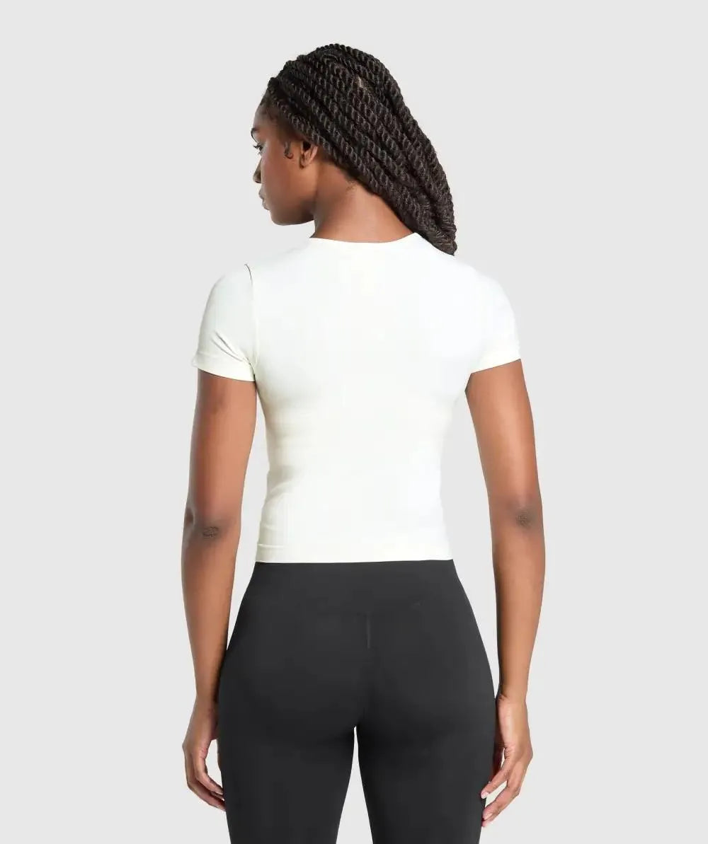 Everyday Seamless Tight Fit Crew Neck Tee